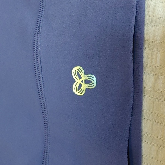 Nwt Aritzia  Butter Beam Asymmetrical Top XXS - Picture 6 of 11